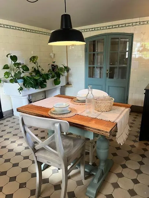 Historische Wohnung am Jenischpark-1